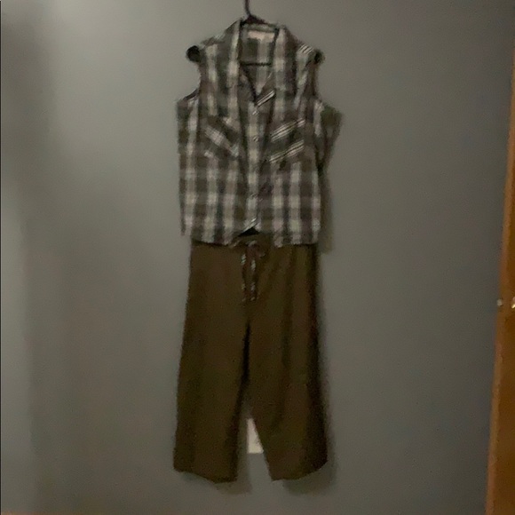 Nick & Sarah Tops - Nick & Sarah 1x  outfit. Matching top and bottom